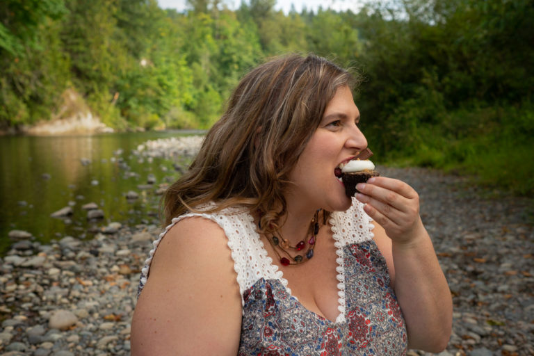 {the daily fat} Fat people deserve to eat without judgment.